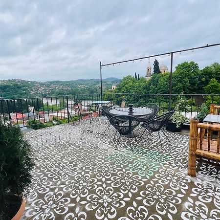 Green Flower Hotel Kutaisi Ngoại thất bức ảnh
