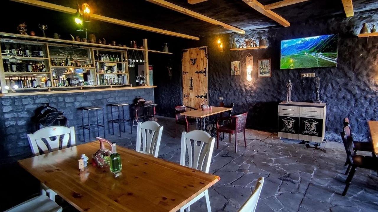 Green Flower Hotel Kutaisi Ngoại thất bức ảnh