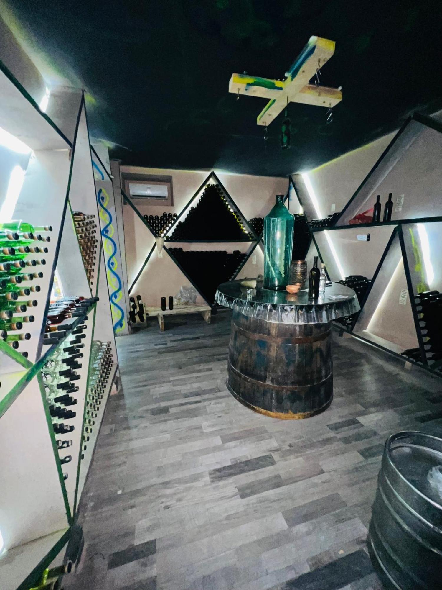 Green Flower Hotel Kutaisi Ngoại thất bức ảnh